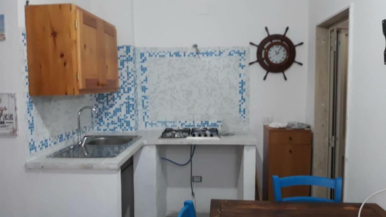 Villino Celeste Fronte Spiaggia Torre Lapillo Bagian luar foto