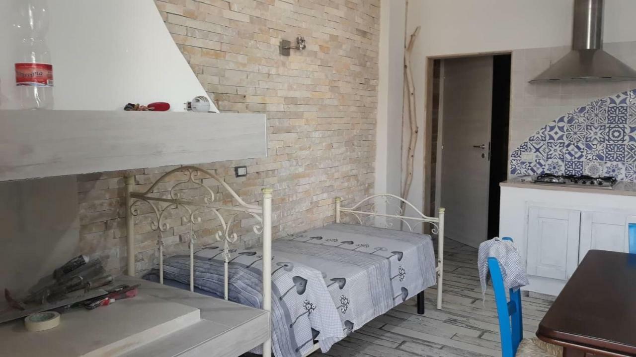 Villino Celeste Fronte Spiaggia Torre Lapillo Bagian luar foto
